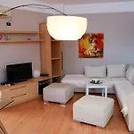 Cherry Apartment *